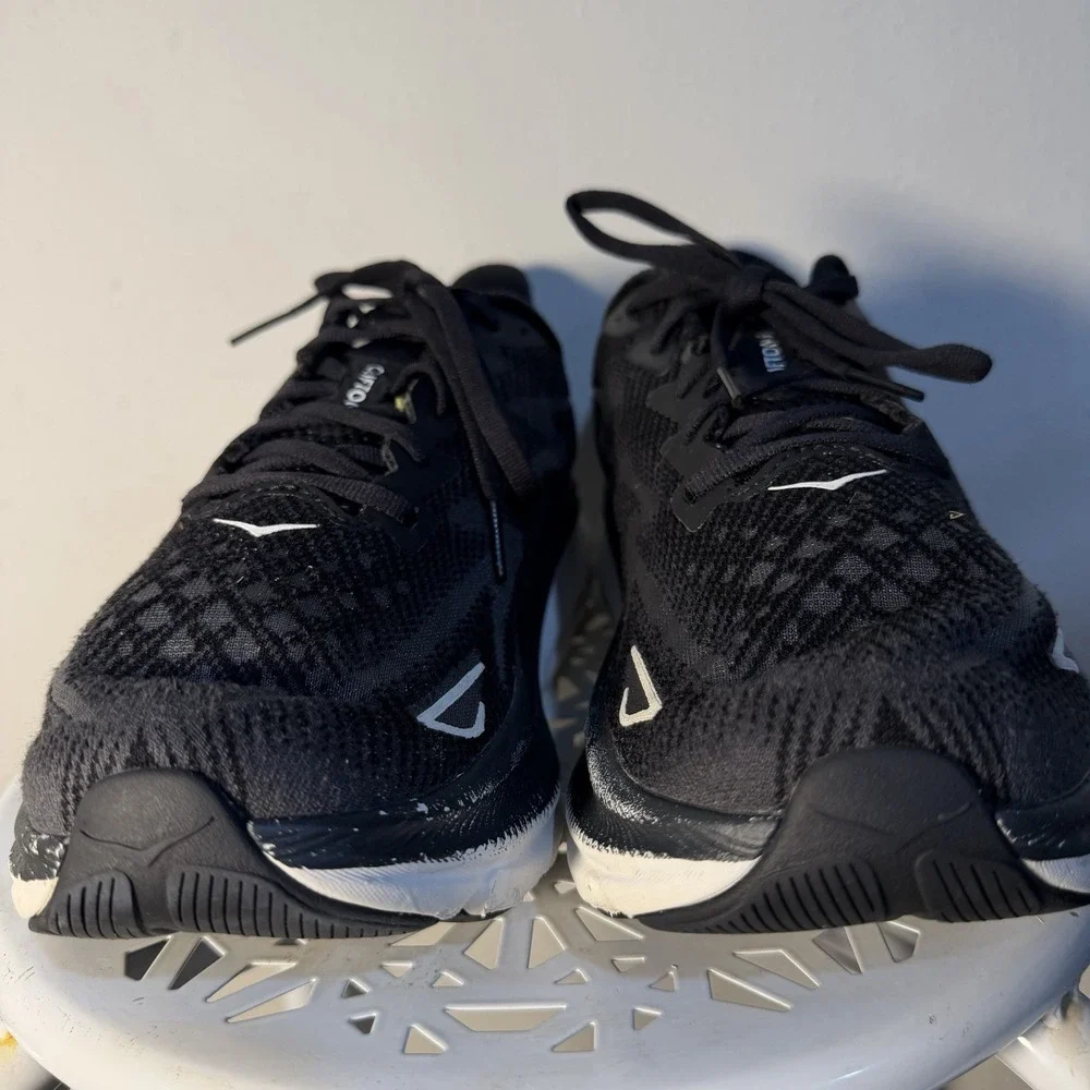 Size 10 B Women's HOKA Clifton 9 Running Shoes 1127896-BWHT Black/White
